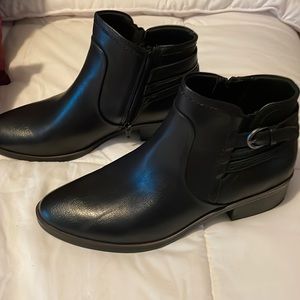 Bare Traps Ankle Boots